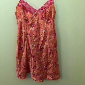 Size Small Victoria’s Secret floral chemise